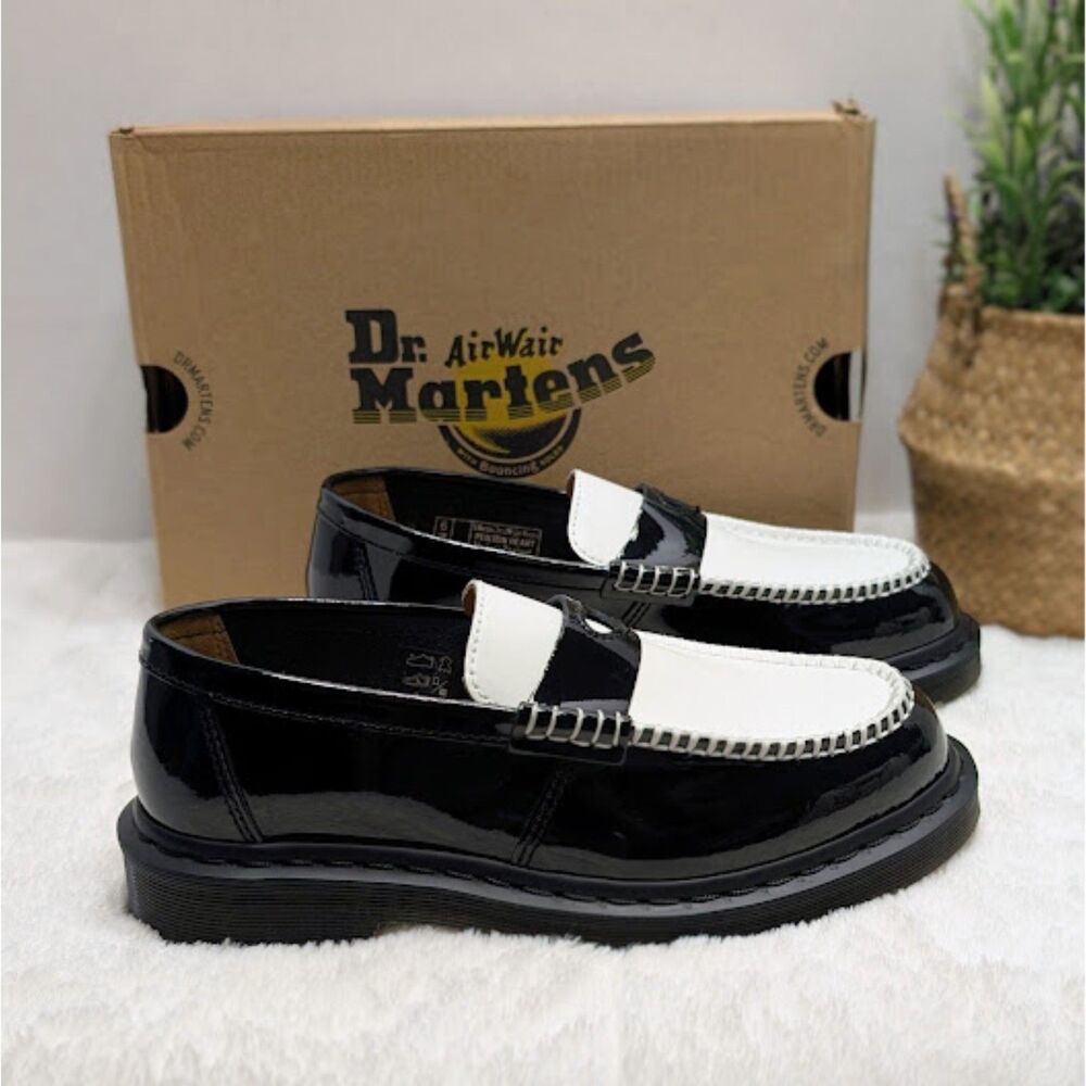 Dr. Martens Penton Heart Black & White Two-Tone Patent Leather Loafers UK 6 NIB - Picture 3 of 14